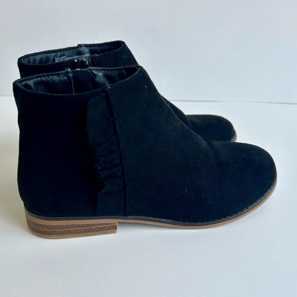 Cat & Jack Black Ankle Boots with Side Zipper and Flat Sole